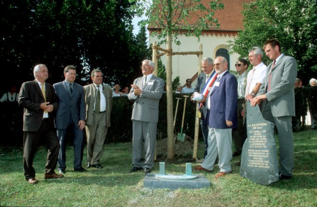 unterzeichnunglangerringen1.jpg